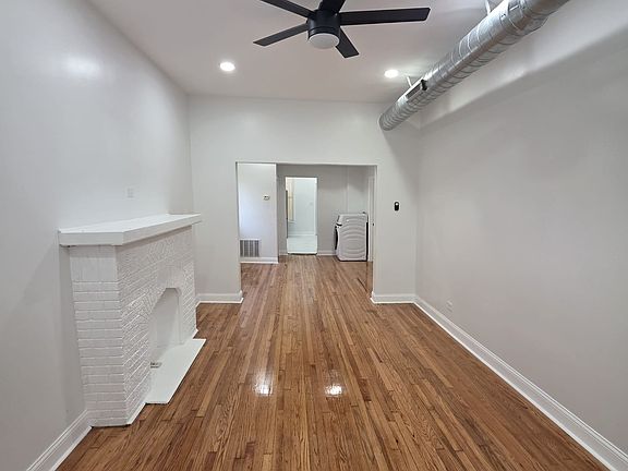 2nd image of 1732 N Sawyer Ave #2