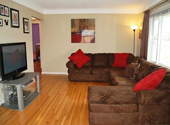 3rd image of 2824 Lexington Ave