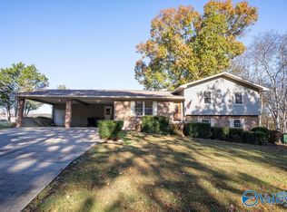6502 Banks Dr NW, Fort Payne, AL 35967