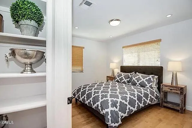 748 N La Jolla Ave — Photo 15