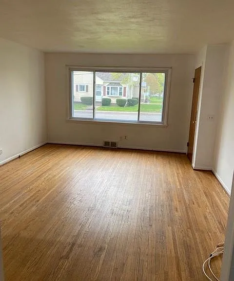 404 W Hickory St #1 — Photo 6