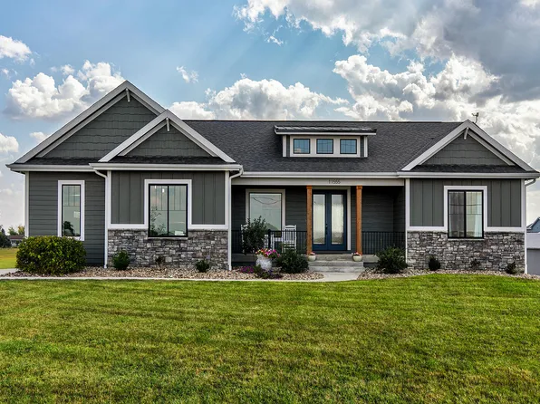 11555 NW 106th Ave, Granger, IA 50109