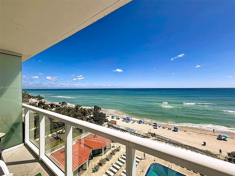 19201 Collins Ave #610 — Photo 28
