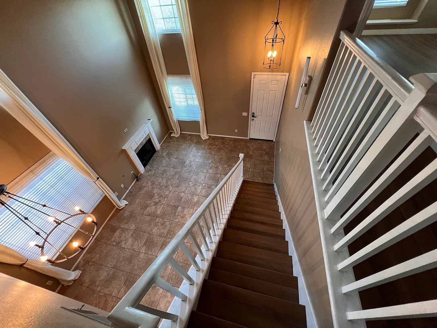 409 Warner St — Photo 4