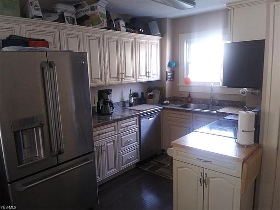 4th image of 57 Fairview Ave