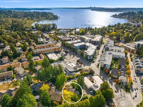 12014 98th Avenue NE #101, Kirkland, WA 98034