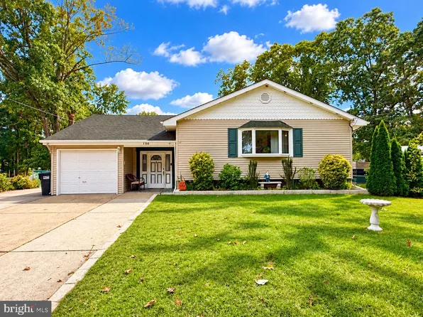 130 Fernwood Dr, Hammonton, NJ 08037