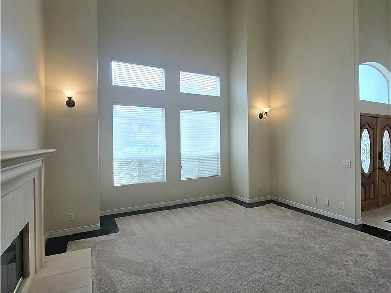 8219 Somerset Pl — Photo 6