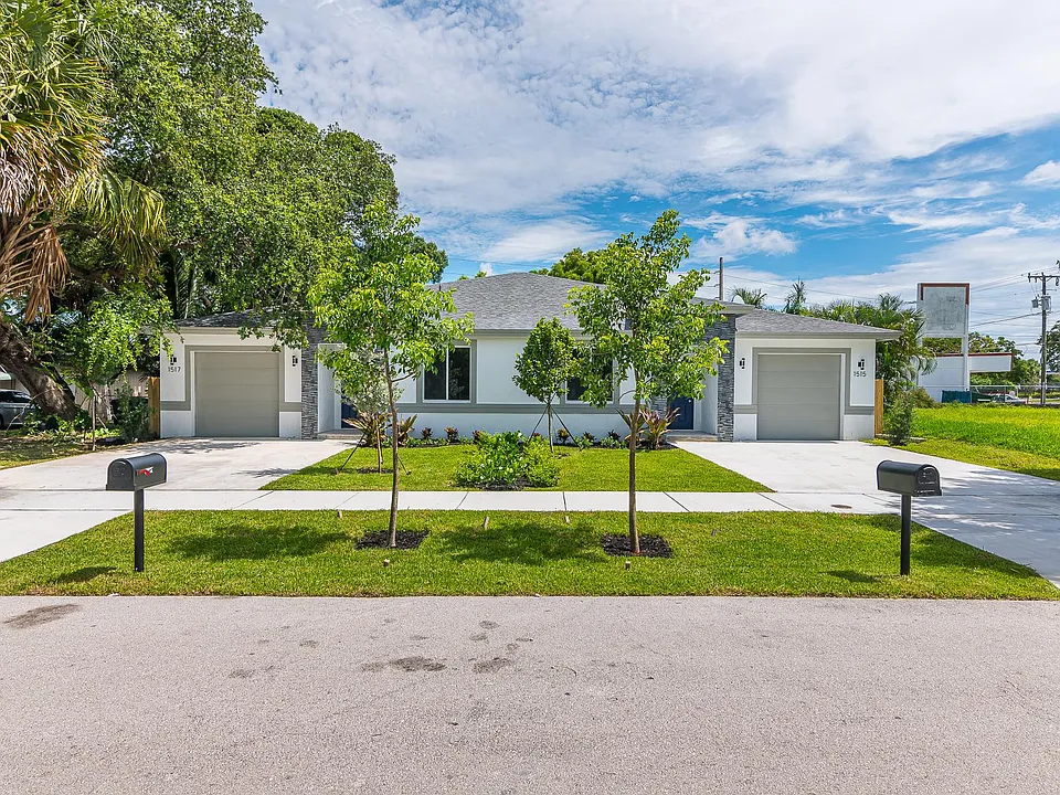 1515 SW 27th Ct