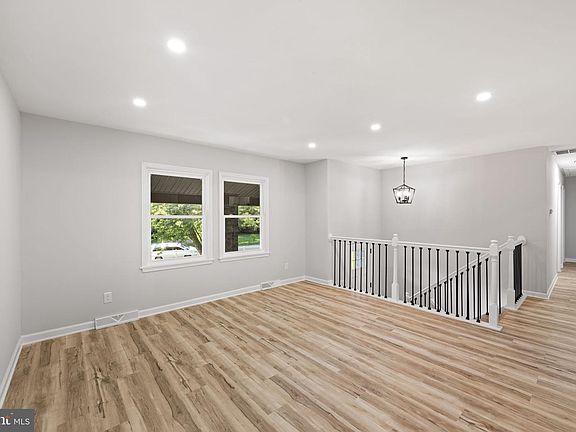 5th image of 21428 Morris Dr