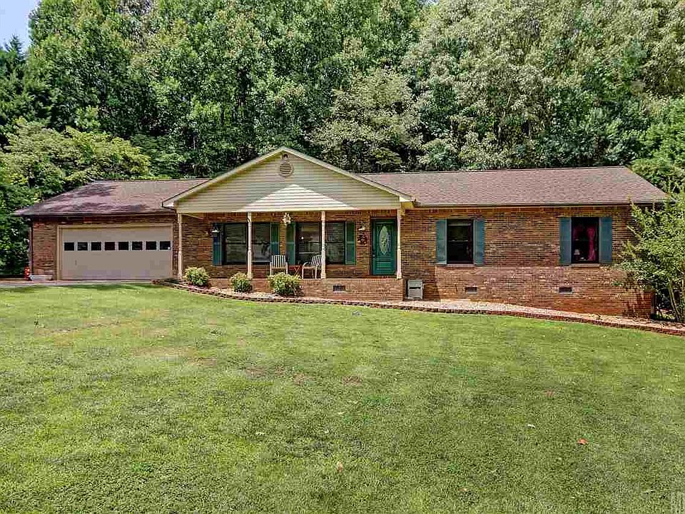 1st image of 140 Beech Brook Ln