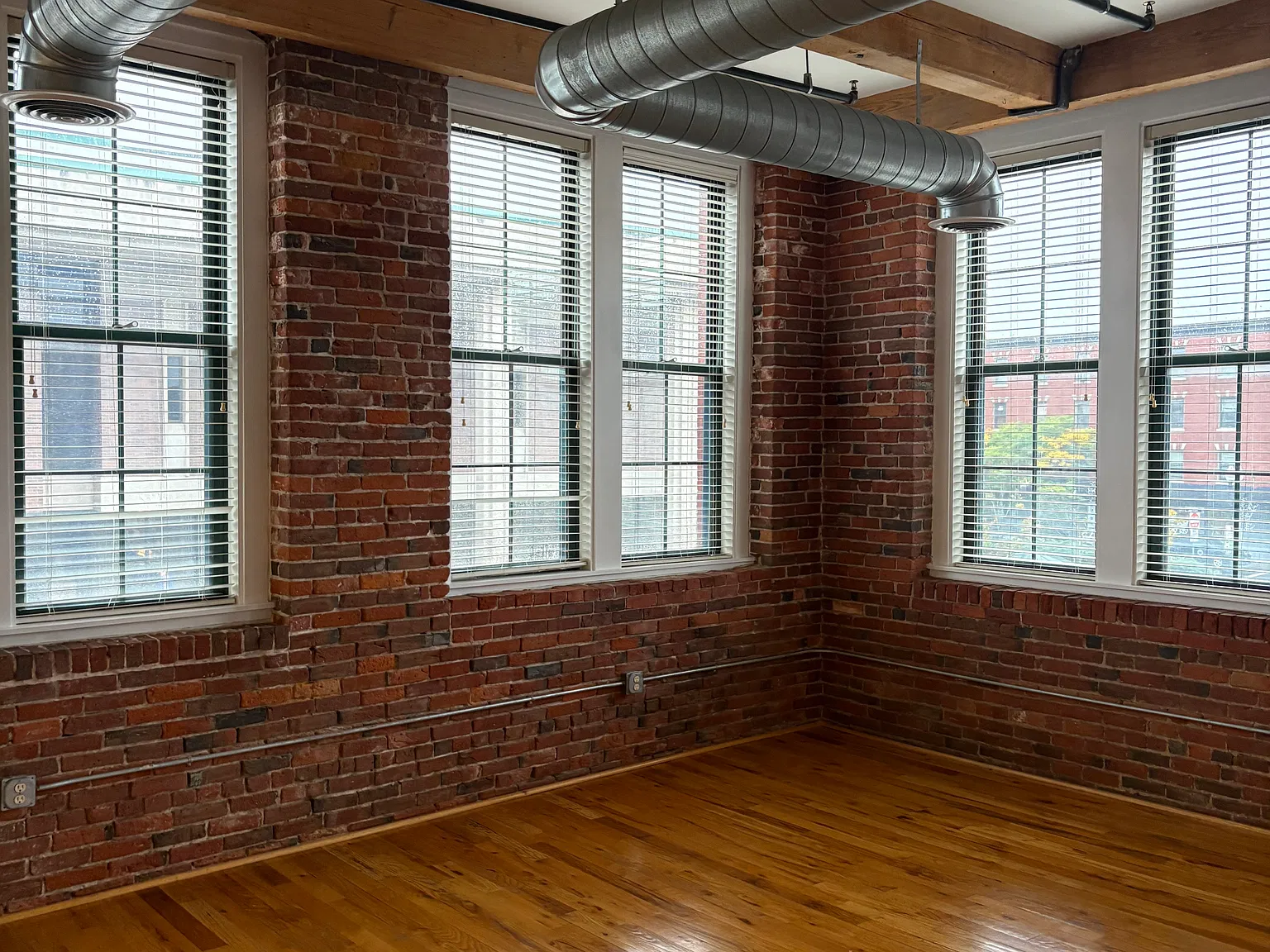 2 bed, 1229 sqft, $2,800 — Photo 3