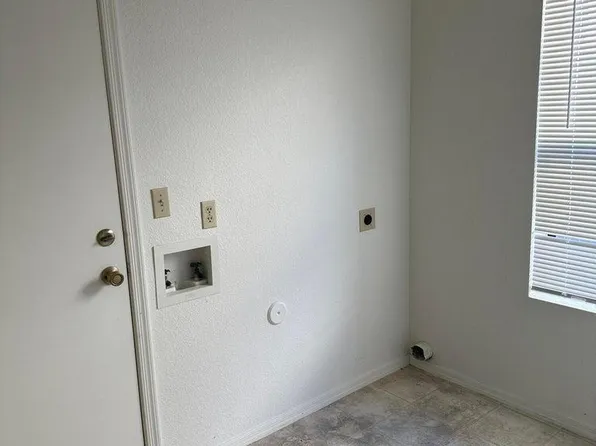 3712 E Lavender Ln, Phoenix, AZ 85044