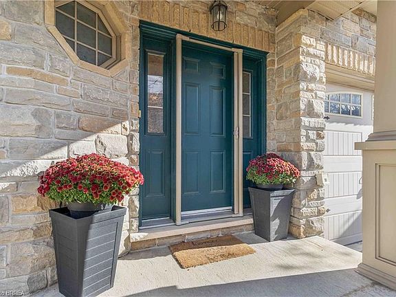 2nd image of 12 Brantwood Park Rd #D2