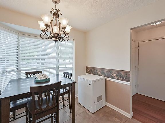 5th image of 4641 Greenwich Dr