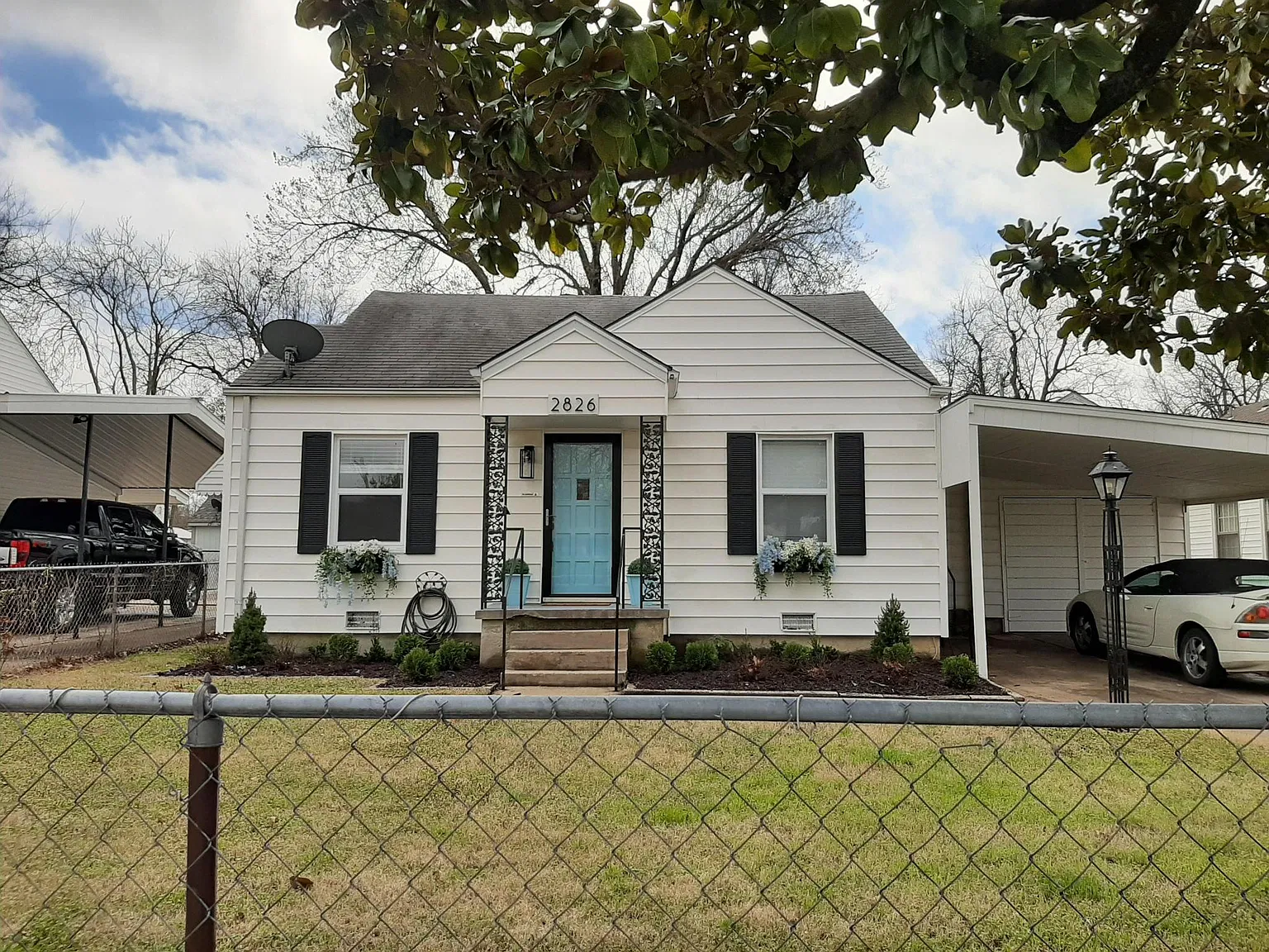 3 bed, 1373 sqft, $1,445 — Photo 1