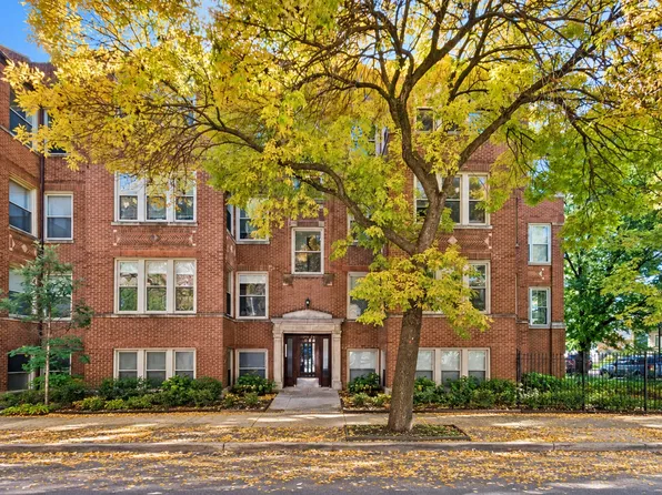 3725 W Byron St APT 3, Chicago, IL 60618
