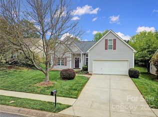 9607 Constitution Hall Dr, Charlotte, NC 28277