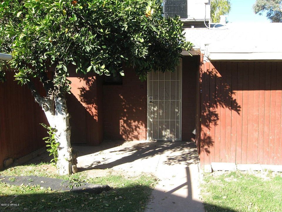 1st image of 5901 W Laurie Ln APT 4