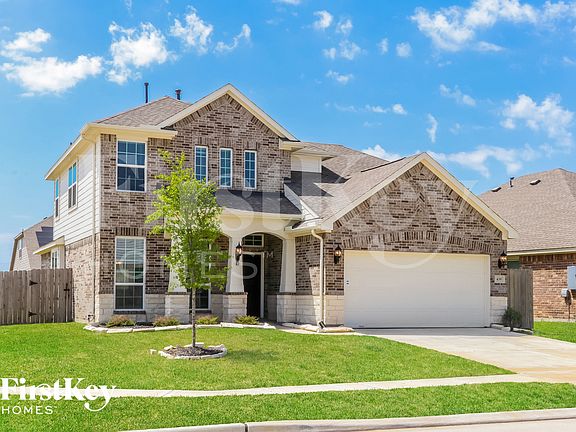 2nd image of 439 Sky Ridge Dr