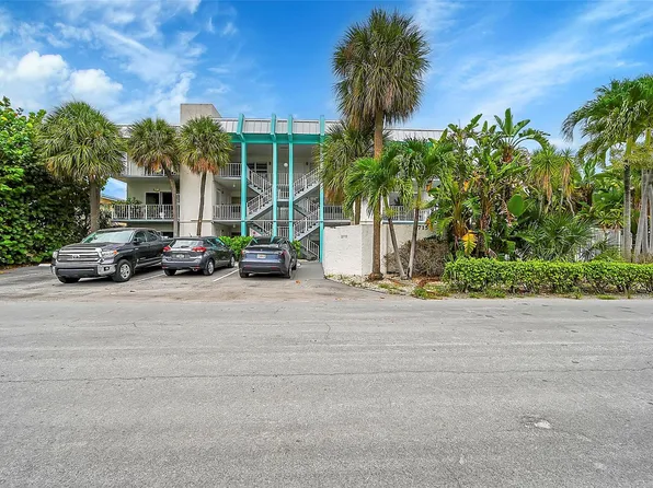 2715 NE 49th Street #208, Fort Lauderdale, FL 33308