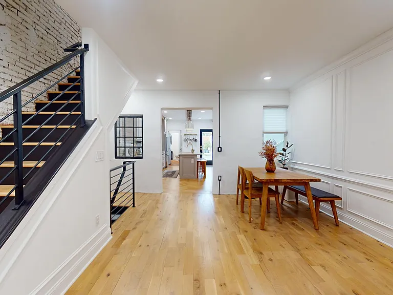 1226 Federal St — Photo 5