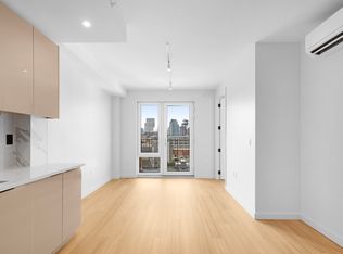 16 West St #631, Brooklyn, NY 11222