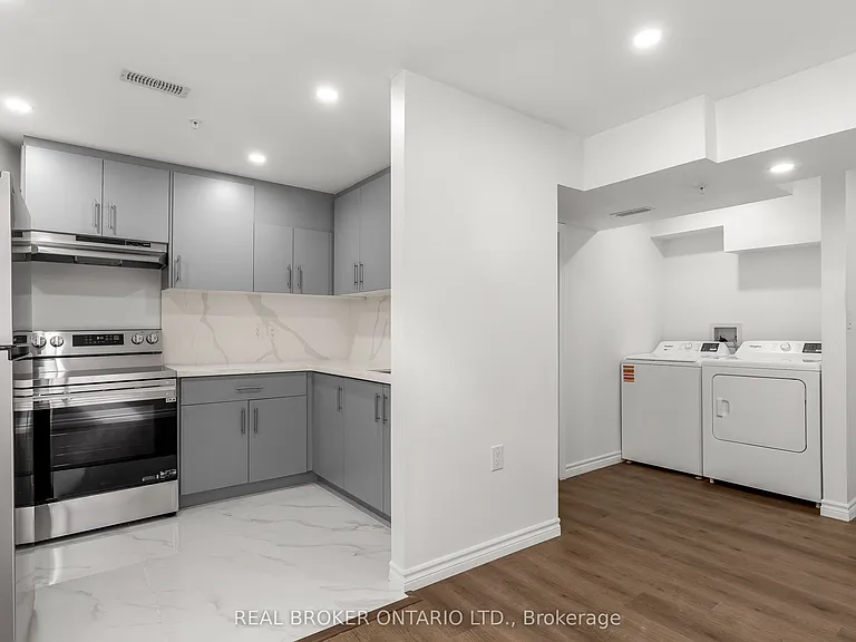 392 Clarkson Gate #BASEMENT — Photo 6