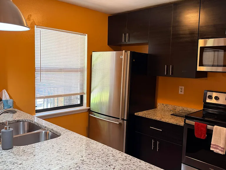 1681 Spring Garden Ct S — Photo 4