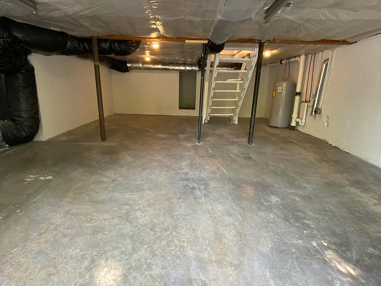 640 Shady Ln #A — Photo 8