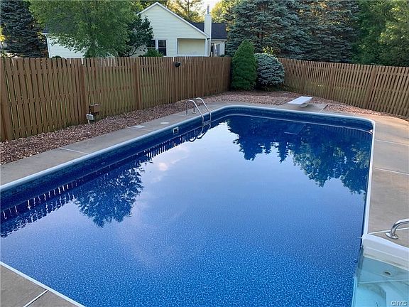 3rd image of 8825 Madeleine Dr