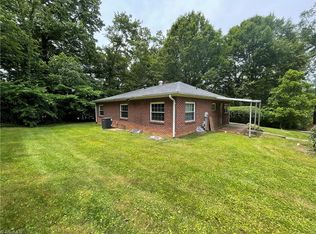 112 Hardy St, Jonesville, NC 28642