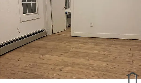 112 E Howard St #B — Photo 7