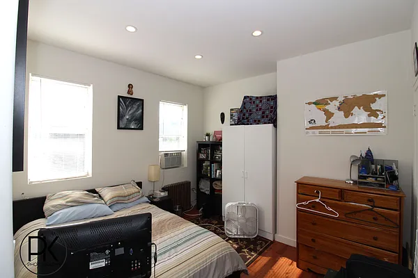 Rented by Proper Real Estate, LLC | media 32