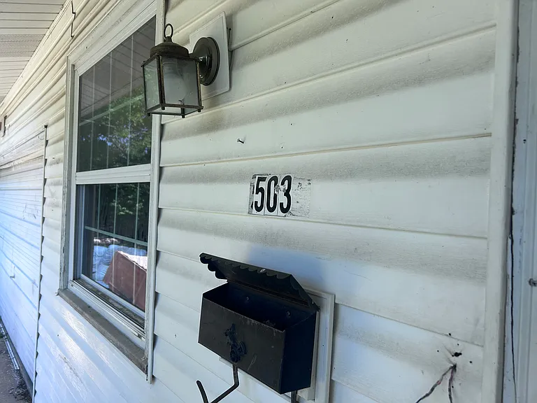 205 N Smith St — Photo 6