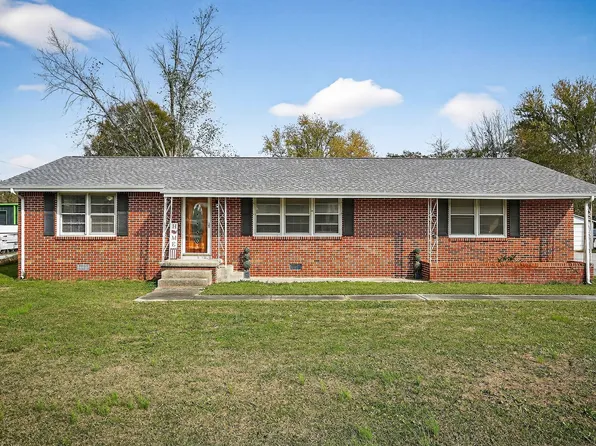 824 W Broad St, Smithville, TN 37166