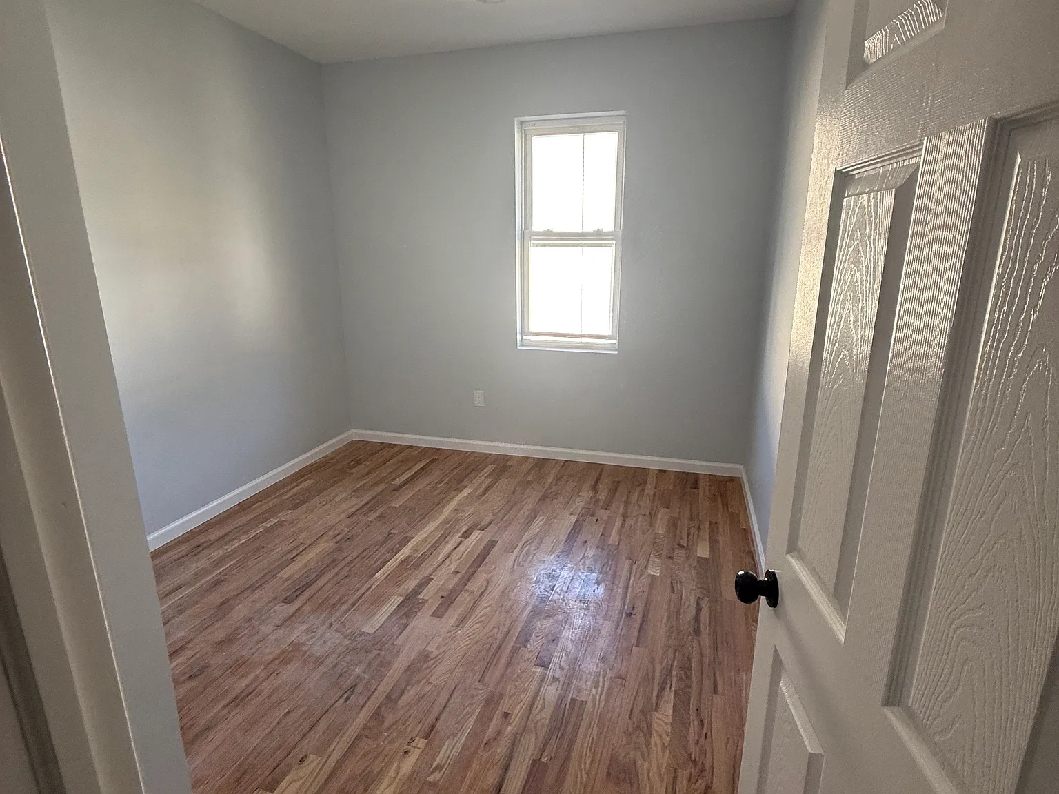 4 bed, 2000 sqft, $2,800 — Photo 4