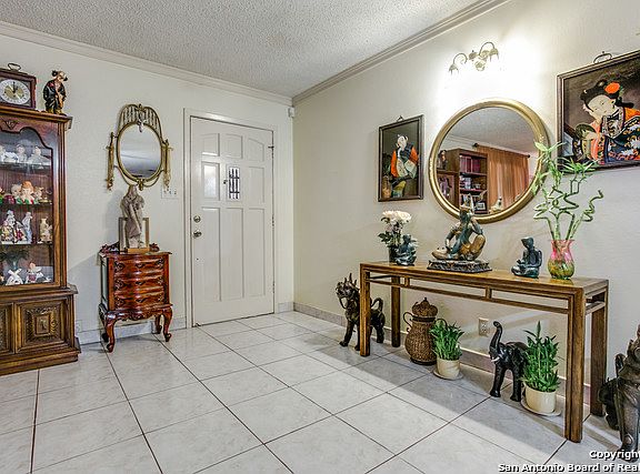 4th image of 4122 Sylvanoaks Dr