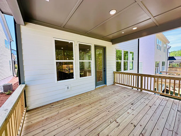 1225 Westshore Dr — Photo 10
