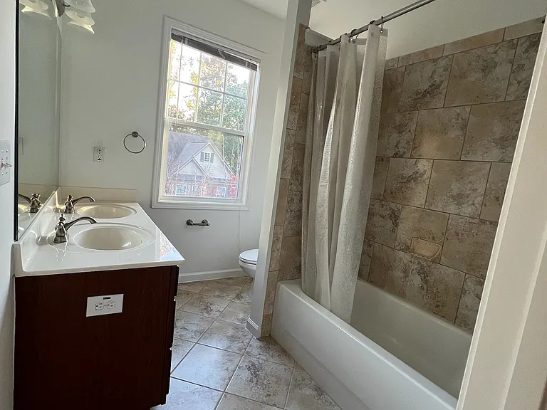 5867 Norfolk Chase Rd — Photo 16
