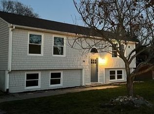 36 Wakefield Ave, Webster, MA 01570