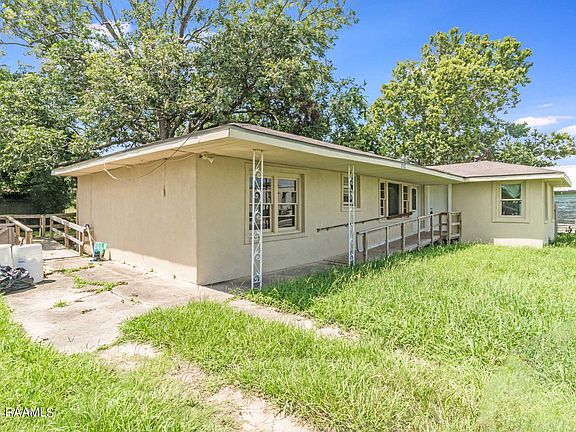 2nd image of 2112 Carmel Dr