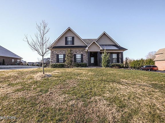 2nd image of 1417 Edenbridge Dr