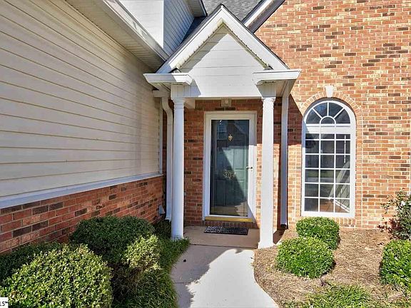 2nd image of 304 Ivystone Dr