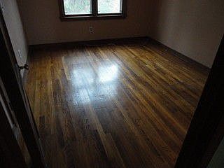 2nd image of 50 Newton St