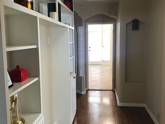 2nd image of 1164 S Hi Point St #1162