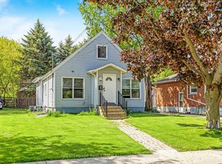 19 Beaucourt Rd, Hamilton, ON L8S 2R1