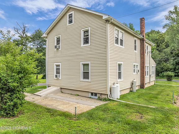 3rd image of 438 Brickyard Road