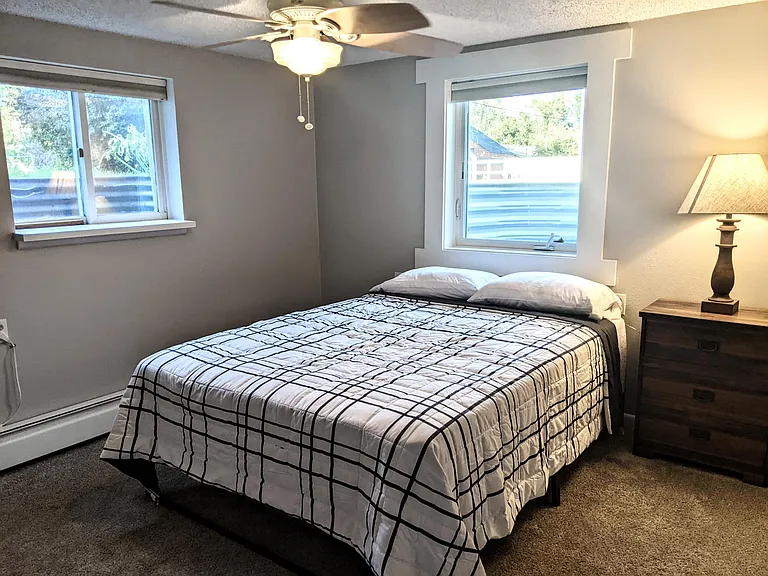 601 Parkhill Dr #1/2 — Photo 10