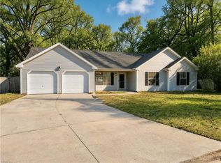 211 Misty Ridge Ln, Suffolk, VA 23434